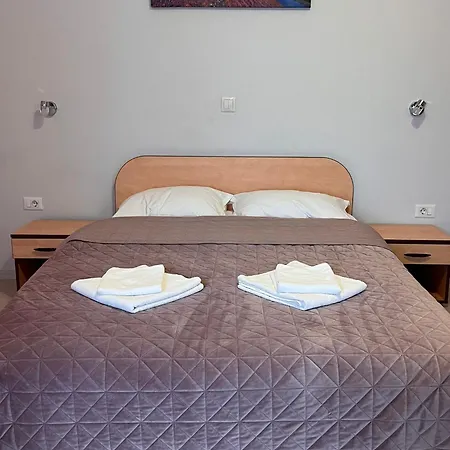 Old Guest house 3*